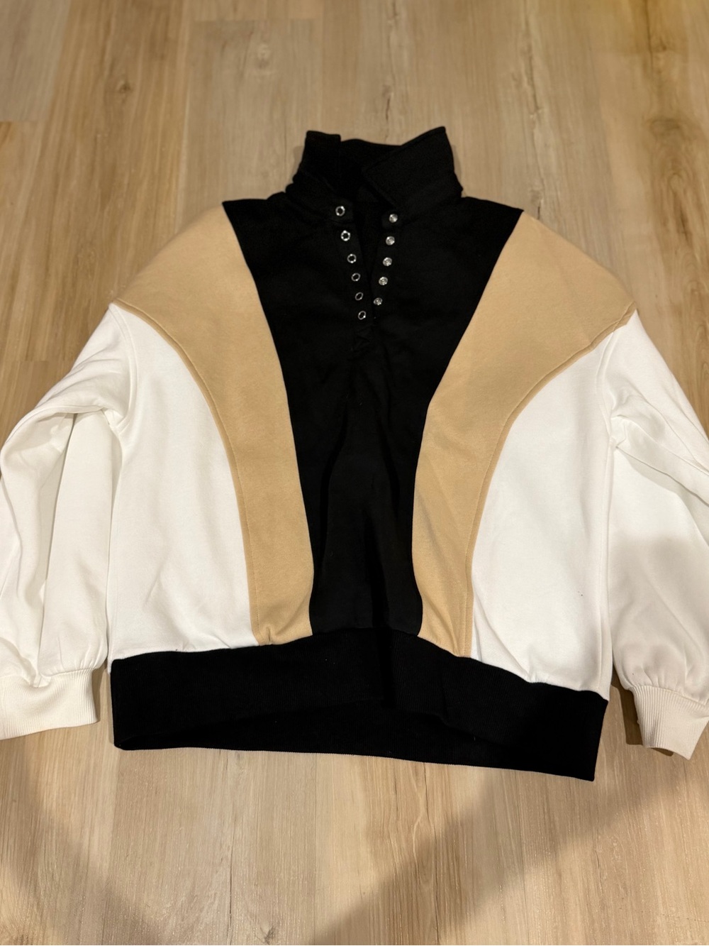 Colorblock Pullover Hoodie in Black, Cream & Tan
